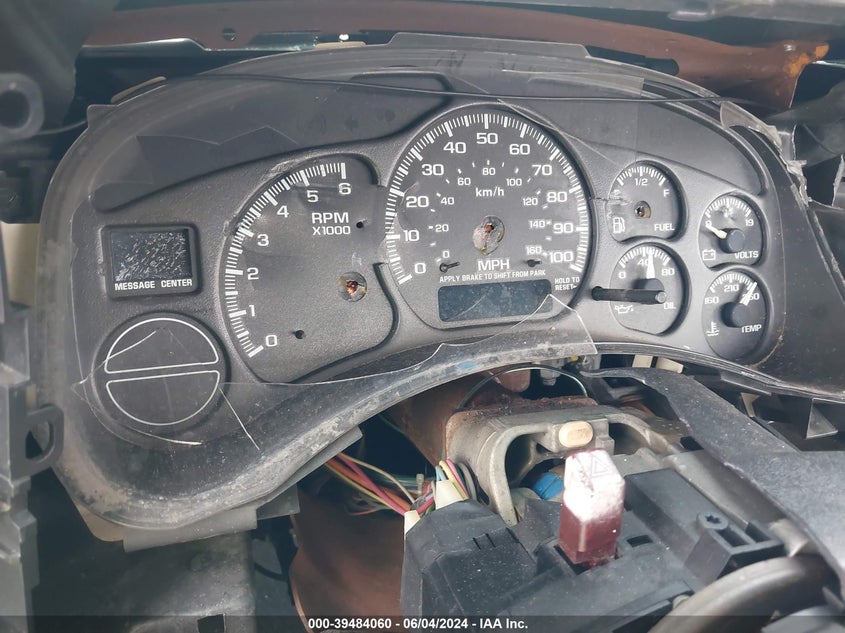 2000 Chevrolet Silverado 1500 VIN: 1GCEC14W4YZ130775 Lot: 39484060