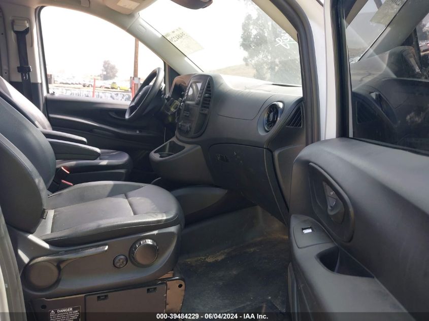 2022 MERCEDES-BENZ METRIS - W1YV0BEYXN3957060