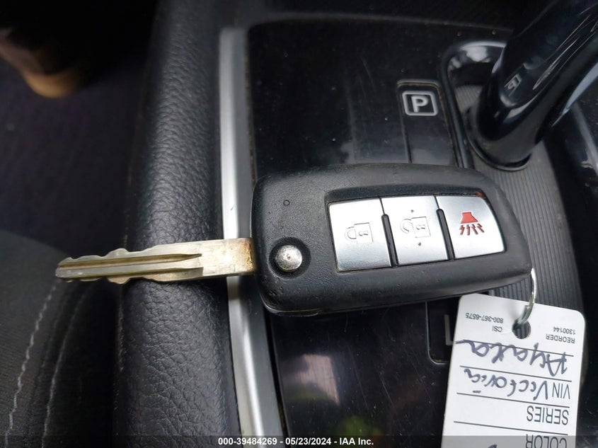 2016 Nissan Rogue S/Sl/Sv VIN: KNMAT2MV3GP697744 Lot: 39484269