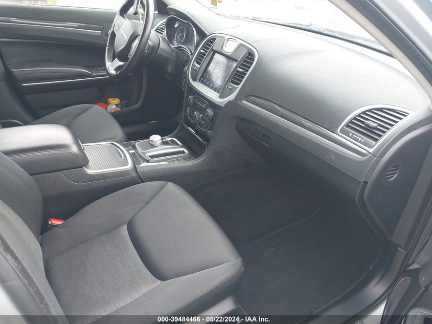 VIN 2C3CCARG0KH698607 2019 CHRYSLER 300 TOURING
