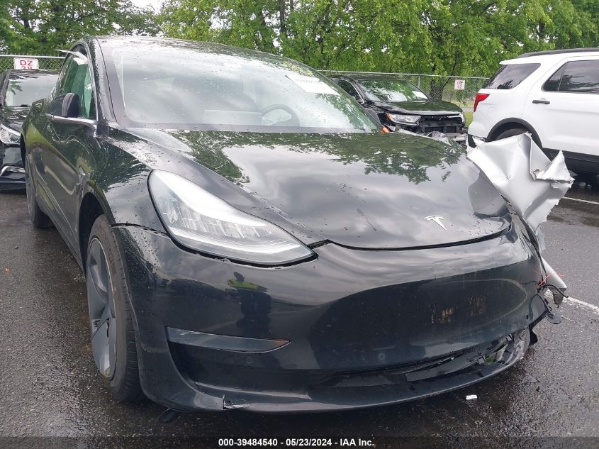 2018 Tesla Model 3 Long Range/Mid Range VIN: 5YJ3E1EA5JF152770 Lot: 39484540