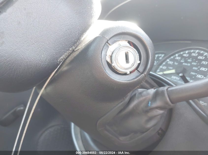 2001 Chevrolet Silverado 1500 VIN: 1GCEC14V21Z188381 Lot: 39484553