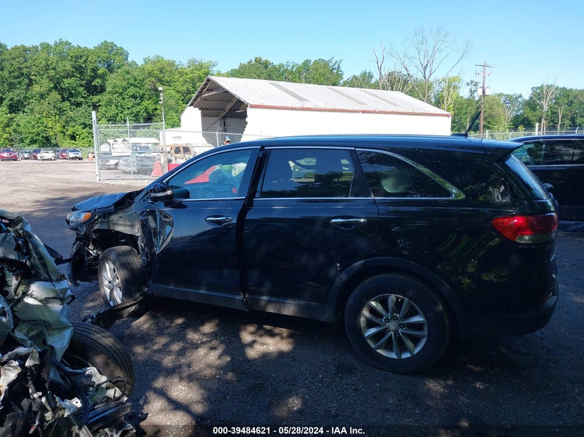 2016 Kia Sorento 2.4L L VIN: 5XYPG4A38GG184456 Lot: 39484621