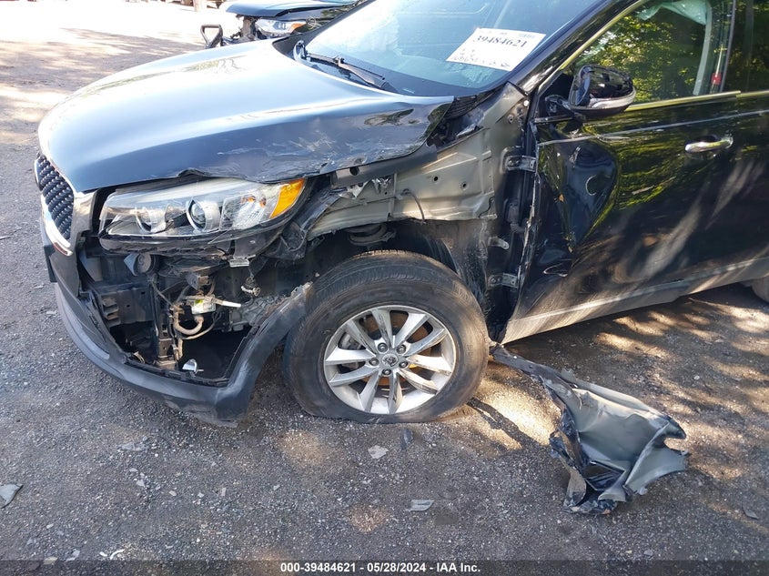 2016 Kia Sorento 2.4L L VIN: 5XYPG4A38GG184456 Lot: 39484621