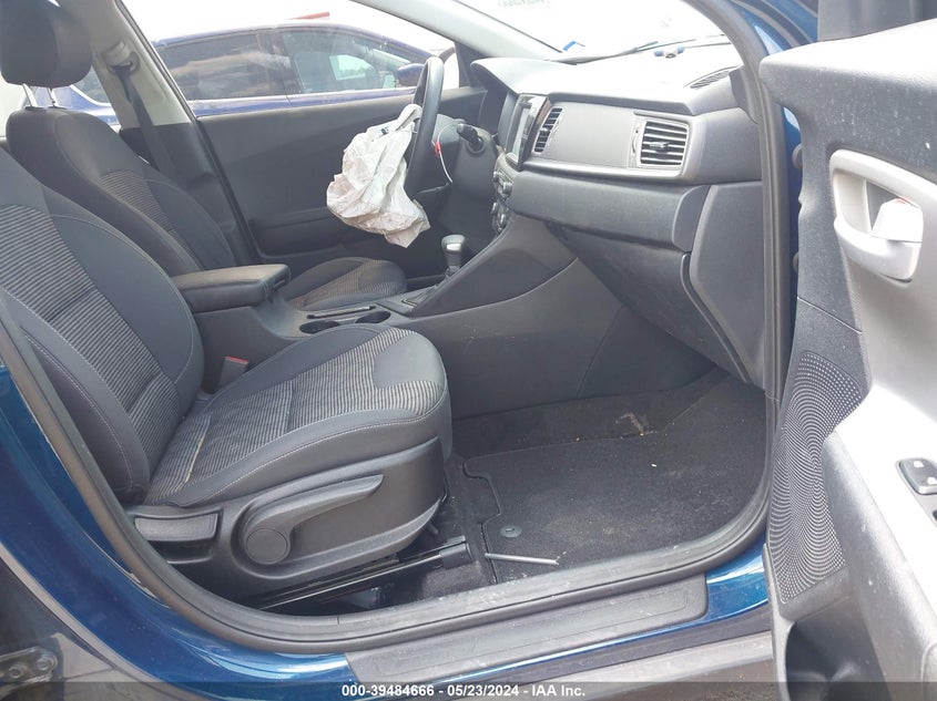 2019 Kia Niro Lx VIN: KNDCB3LCXK5334590 Lot: 39484666