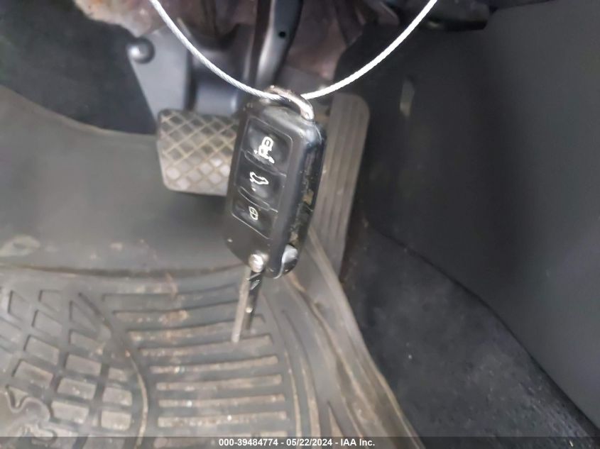 2014 Volkswagen Passat 2.5L Wolfsburg Edition VIN: 1VWAP7A3XEC017411 Lot: 39484774