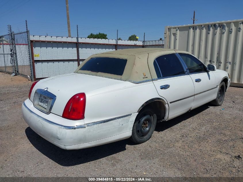 2000 Lincoln Town Car Executive VIN: 1LNHM81W2YY797711 Lot: 39484815