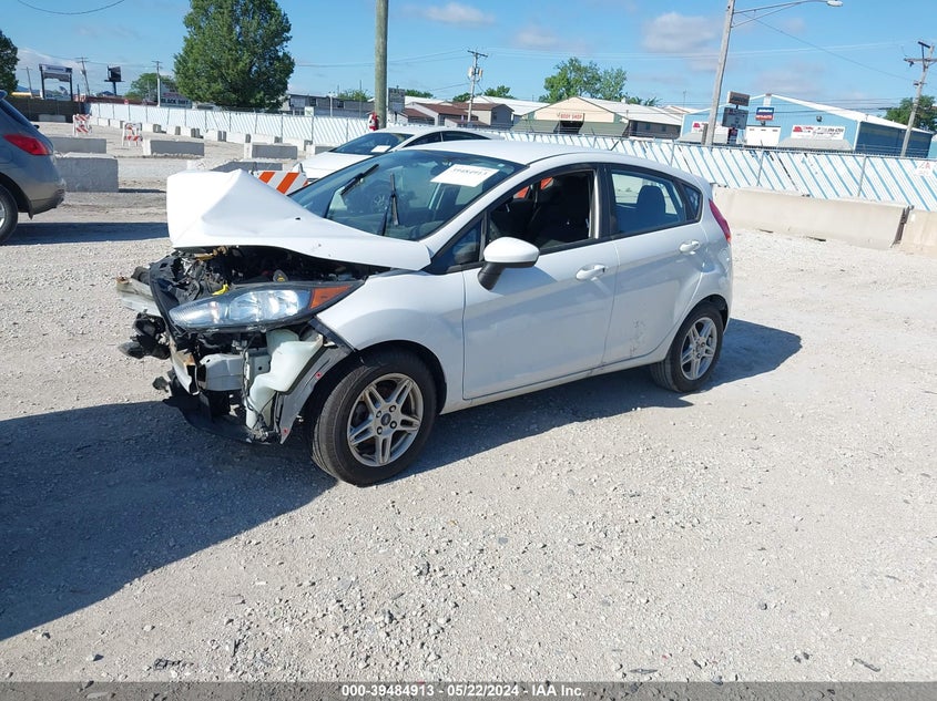 VIN 3FADP4EJXKM118696 2019 FORD FIESTA SE