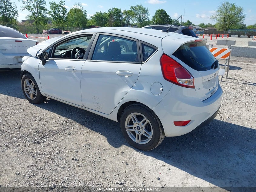 VIN 3FADP4EJXKM118696 2019 FORD FIESTA SE