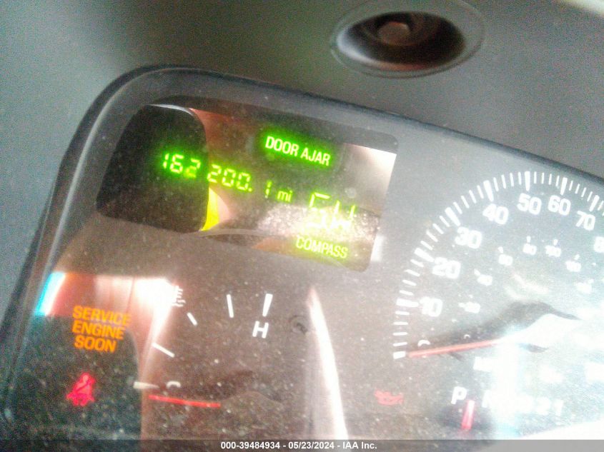 2002 Lincoln Town Car Executive VIN: 1LNHM81W62Y663422 Lot: 39484934