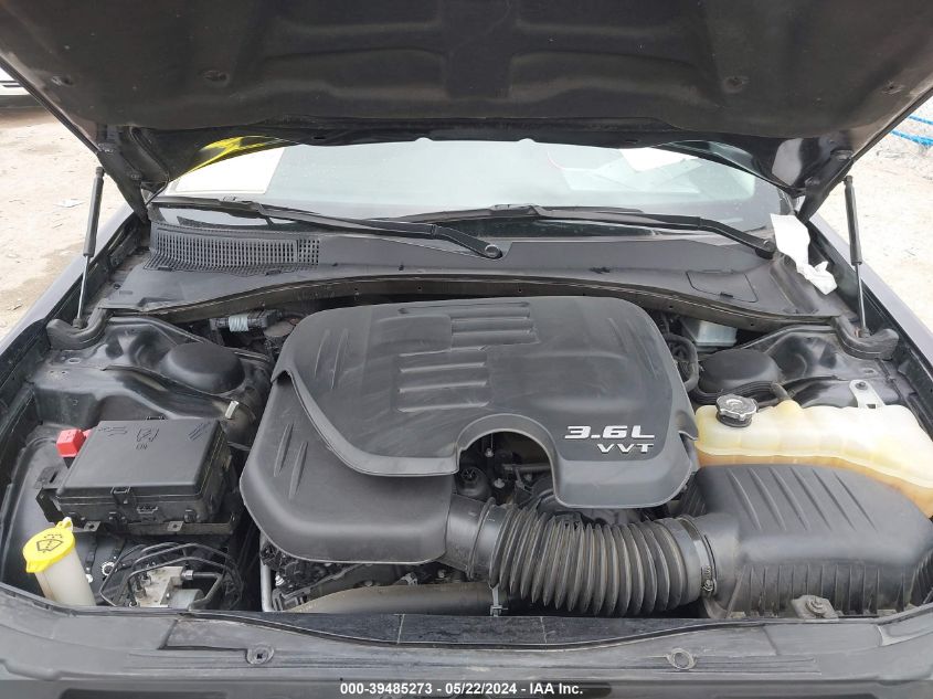 2019 Chrysler 300 Touring VIN: 2C3CCAAG8KH760833 Lot: 39485273