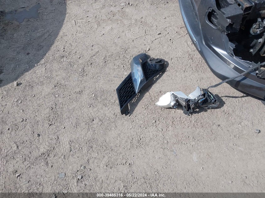 2015 Nissan Rogue S VIN: KNMAT2MT3FP517742 Lot: 39485316