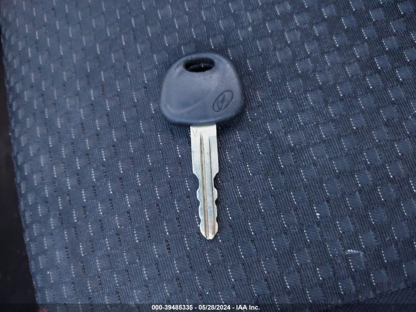 2010 Hyundai Accent Blue/Gs VIN: KMHCM3AC8AU162766 Lot: 39485335