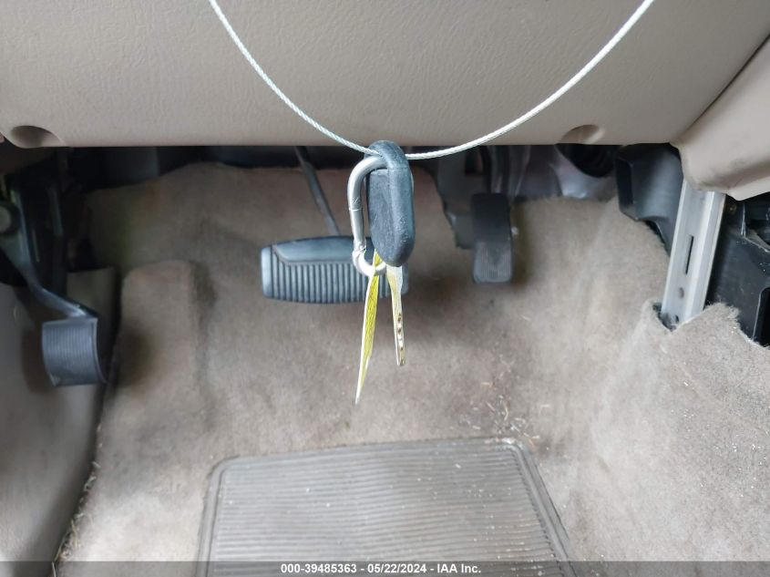 2004 Ford Explorer Xls VIN: 1FMZU62K74UA12170 Lot: 39485363