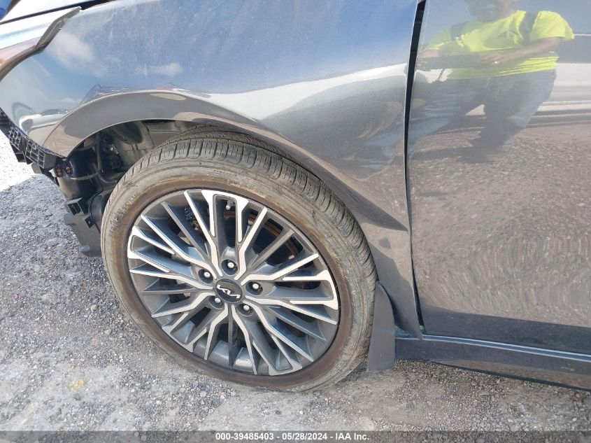 2022 Kia Forte Gt-Line VIN: 3KPF54AD5NE489644 Lot: 39485403