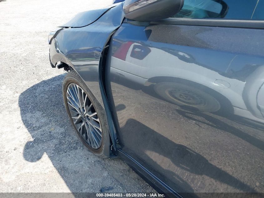 2022 Kia Forte Gt-Line VIN: 3KPF54AD5NE489644 Lot: 39485403