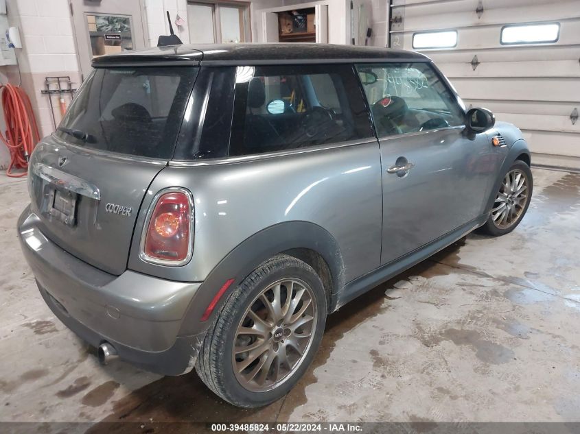 2010 Mini Cooper VIN: WMWMF3C51ATZ23030 Lot: 39485824