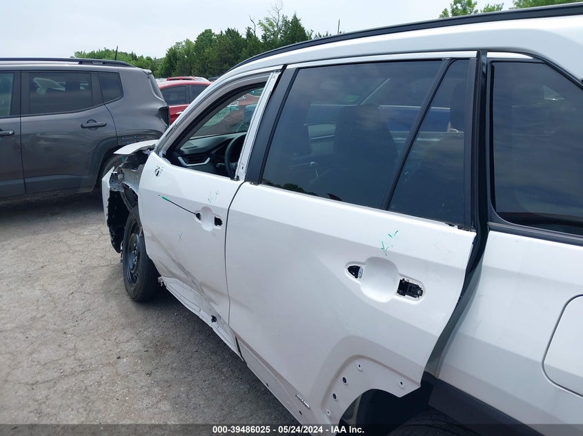 2022 TOYOTA RAV4 XLE HYBRID - 2T3RWRFV8NW135128