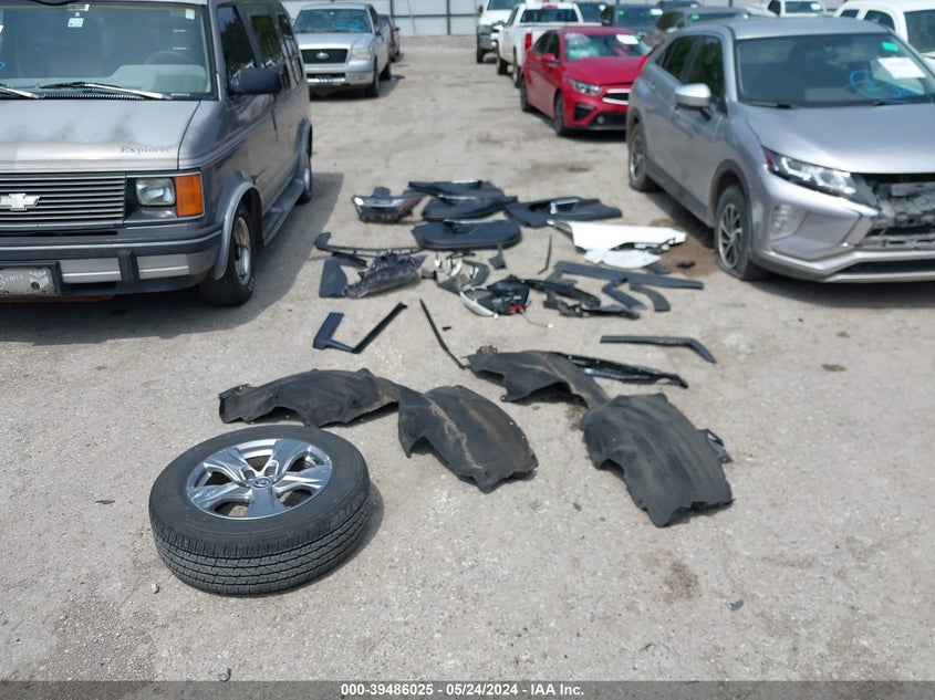 2022 TOYOTA RAV4 XLE HYBRID - 2T3RWRFV8NW135128