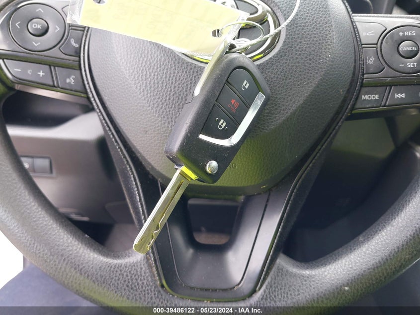 2021 TOYOTA RAV4 LE - JTMH1RFV3MD070453