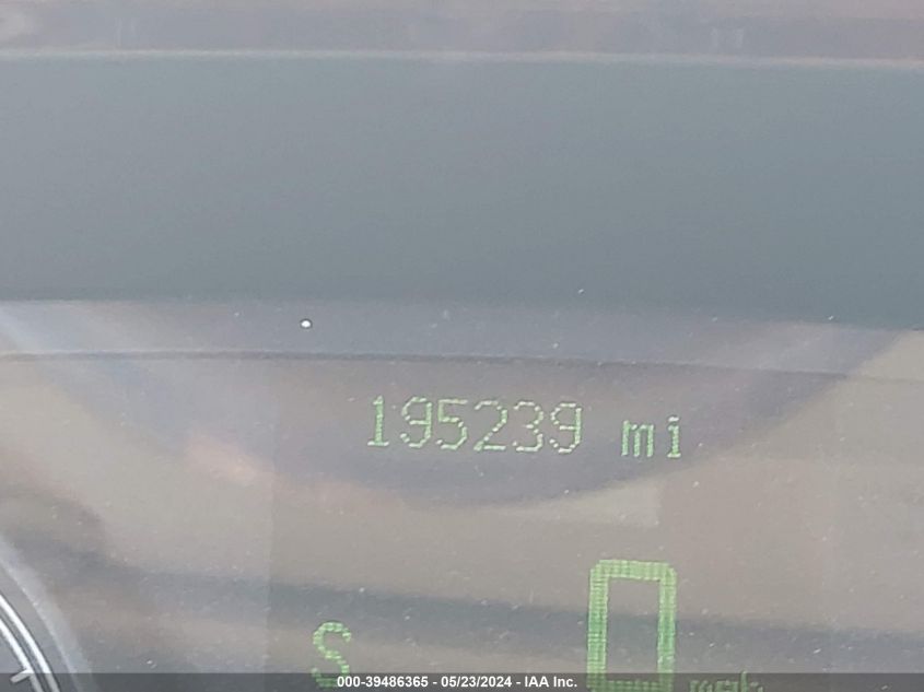 2006 Lincoln Town Car Signature Limited VIN: 1LNHM82V96Y610578 Lot: 39486365