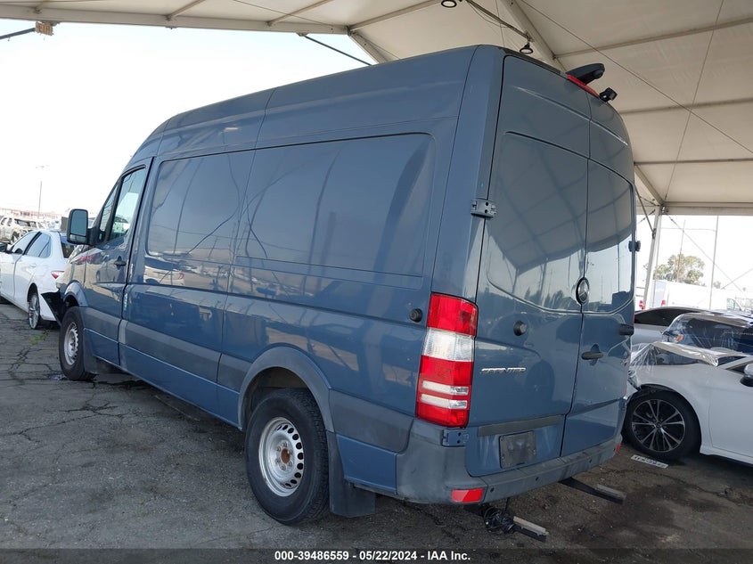 2018 Mercedes-Benz Sprinter 2500 Standard Roof V6 VIN: WD3PE7CD8JP622579 Lot: 39486559