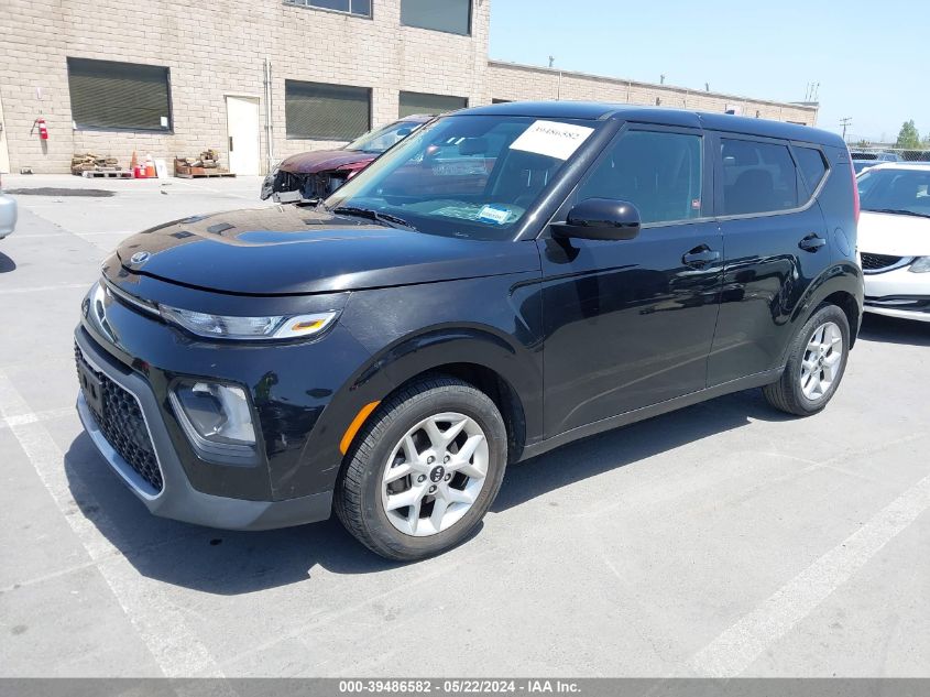 2020 Kia Soul S VIN: KNDJ23AU8L7067135 Lot: 39486582