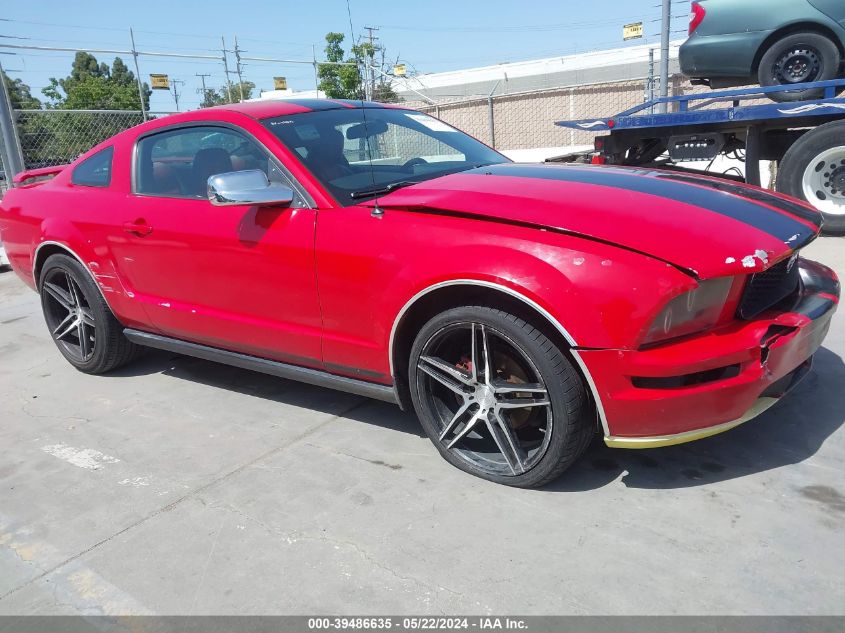 2005 Ford Mustang V6 Deluxe/V6 Premium VIN: 1ZVFT80N555145456 Lot: 39486635