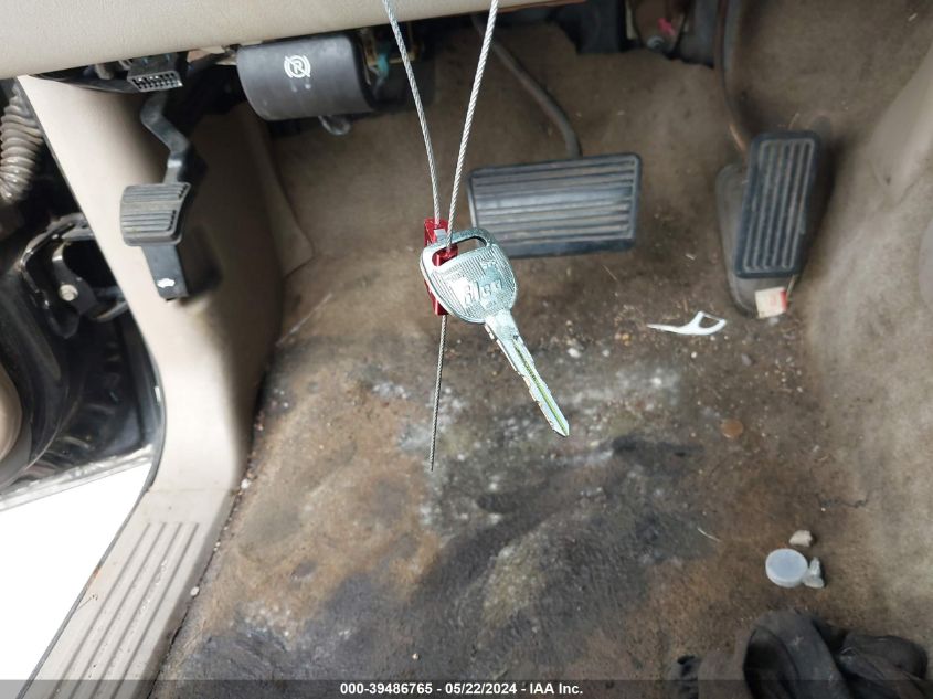 2005 Chevrolet Tahoe Lt VIN: 1GNEC13T35R263280 Lot: 39486765