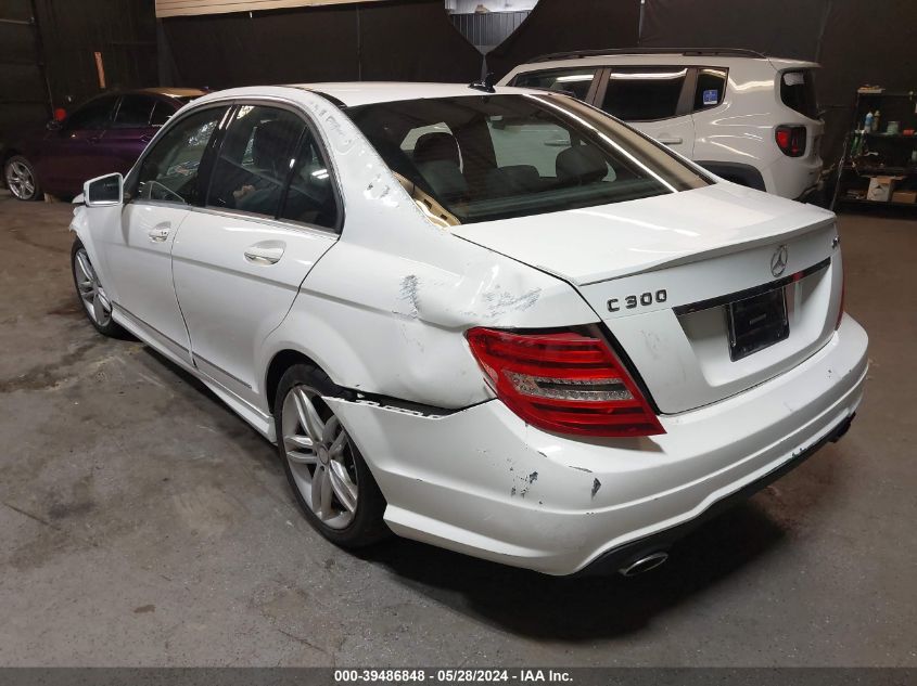 2014 Mercedes-Benz C 300 4Matic VIN: WDDGF8AB8ER320462 Lot: 39486848