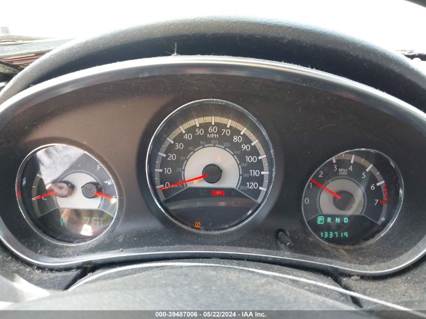 2011 Chrysler 200 Touring VIN: 1C3BC2EB9BN607000 Lot: 39487006