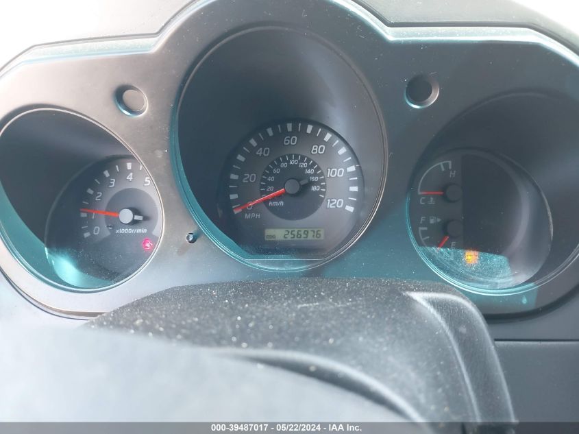 2002 Nissan Xterra Xe VIN: 5N1ED28T02C568721 Lot: 39487017