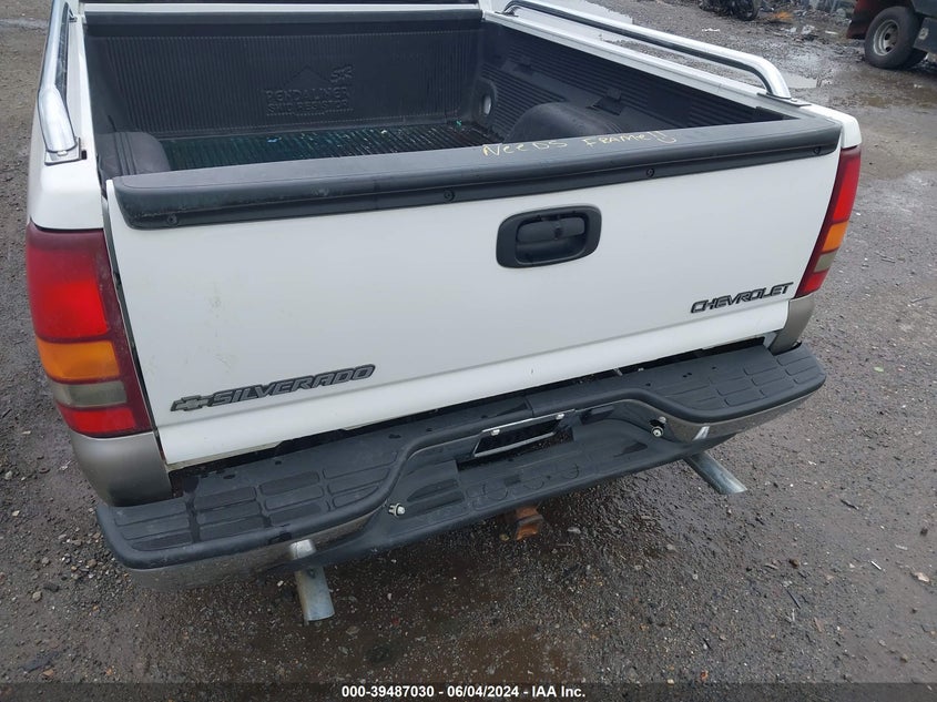2000 Chevrolet Silverado 1500 Ls VIN: 2GCEC19TXY1196528 Lot: 39487030
