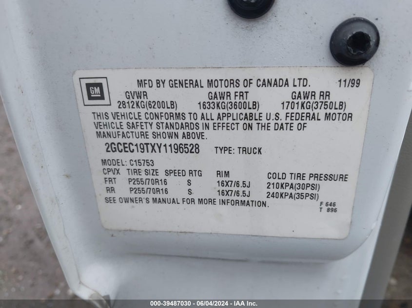 2000 Chevrolet Silverado 1500 Ls VIN: 2GCEC19TXY1196528 Lot: 39487030