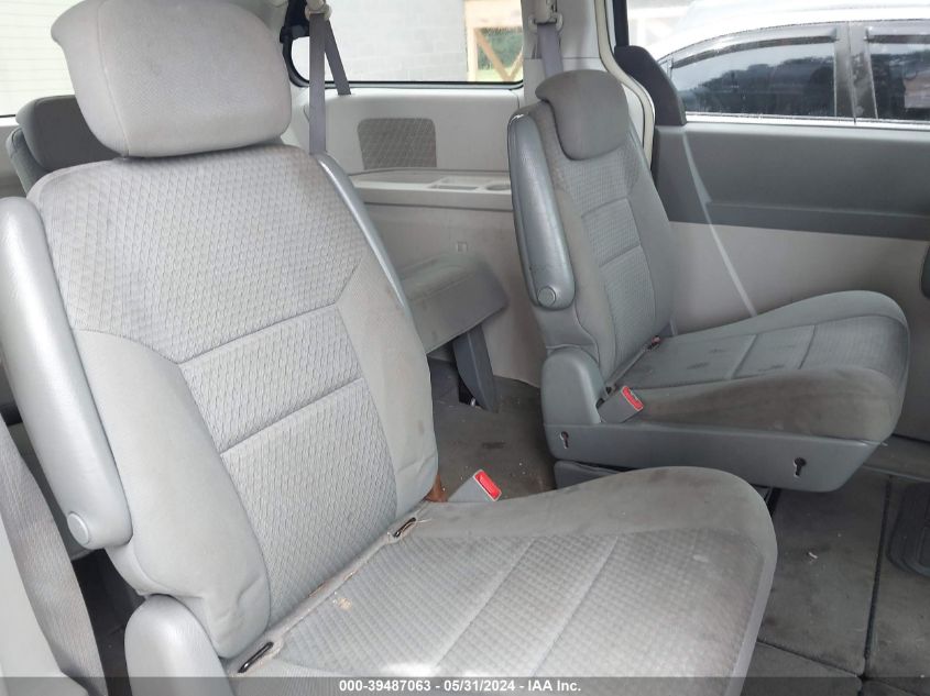 2010 Chrysler Town & Country Touring VIN: 2A4RR5D16AR324438 Lot: 39487063