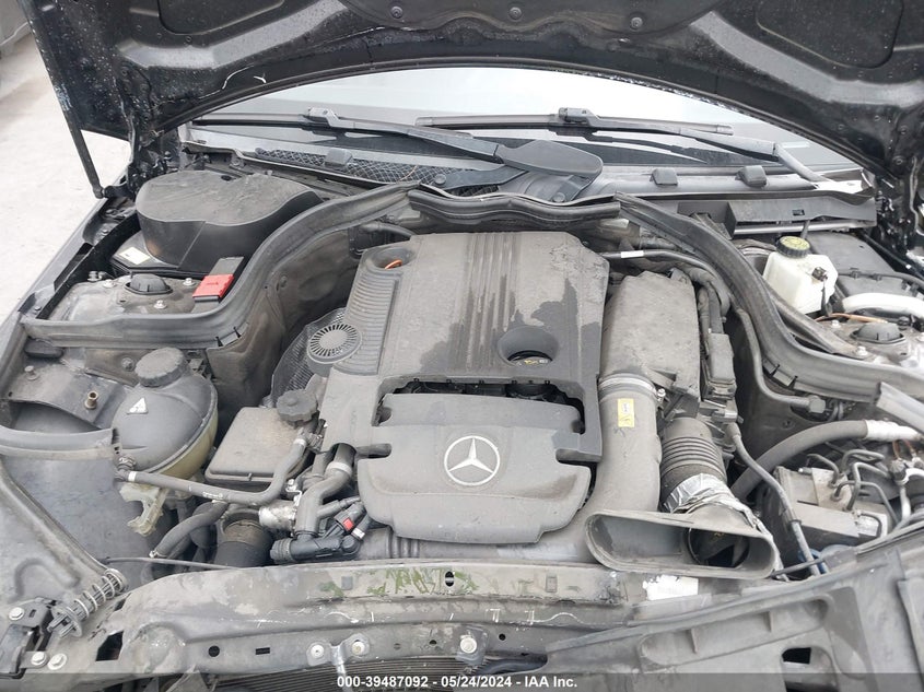 2014 Mercedes-Benz C 250 Luxury/Sport VIN: WDDGF4HB3EA950855 Lot: 39487092