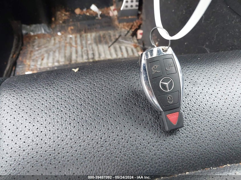 2014 Mercedes-Benz C 250 Luxury/Sport VIN: WDDGF4HB3EA950855 Lot: 39487092