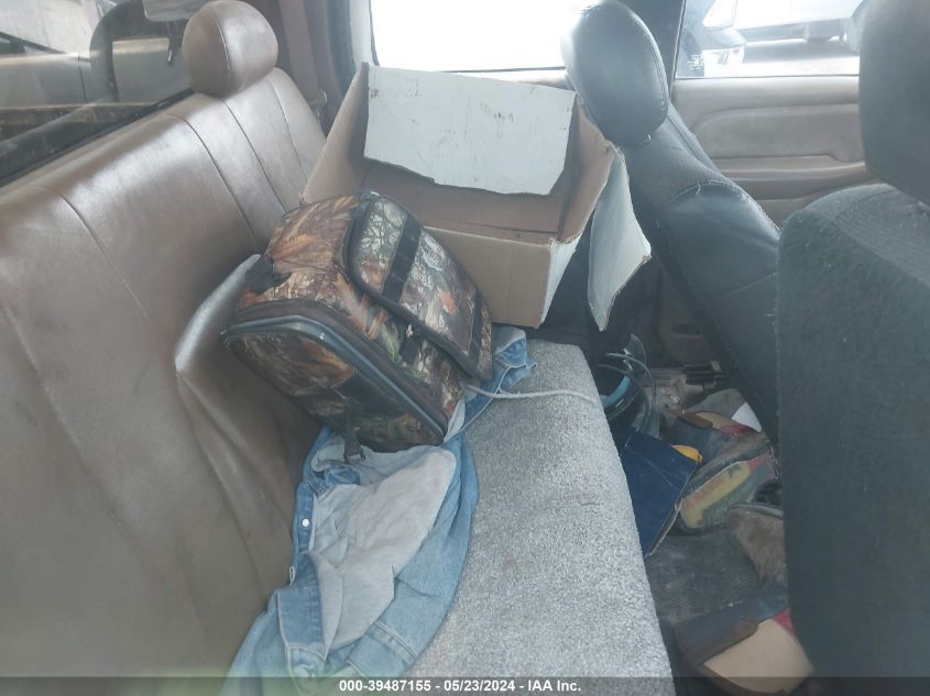 2000 Chevrolet Silverado 1500 VIN: 1GCEC19TXYZ290206 Lot: 39487155