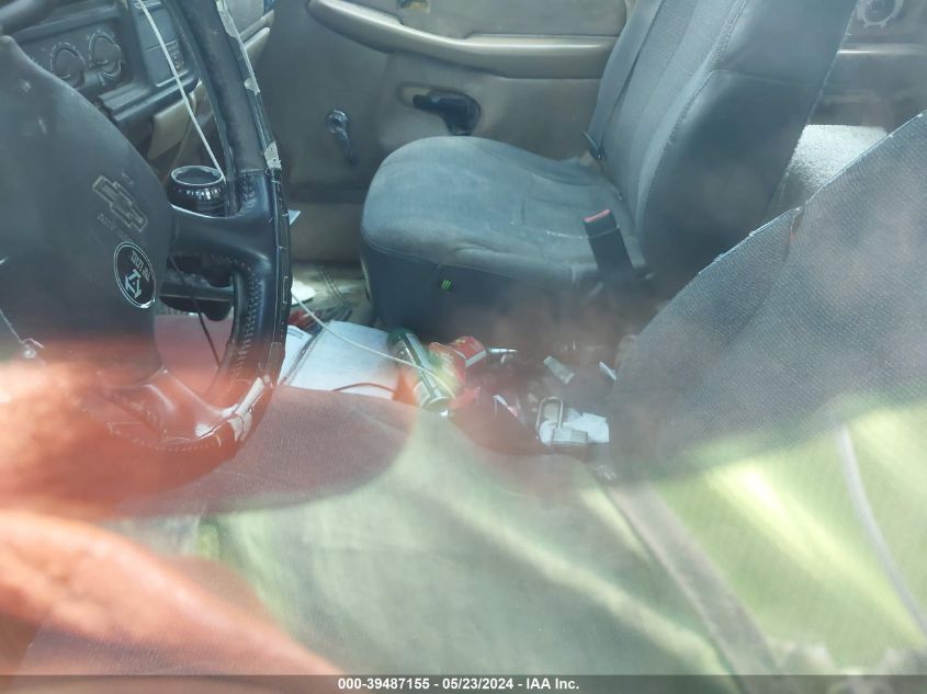 2000 Chevrolet Silverado 1500 VIN: 1GCEC19TXYZ290206 Lot: 39487155