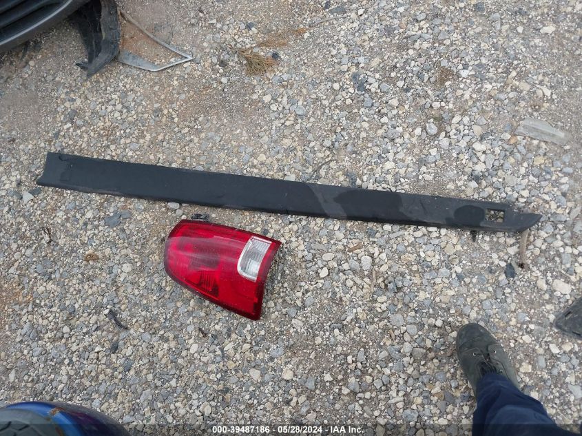 2010 Dodge Ram 1500 Slt/Sport/Trx VIN: 1D7RV1CT2AS167945 Lot: 39487186