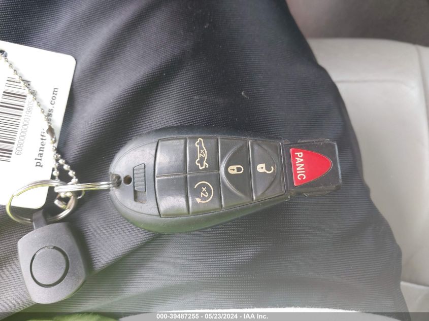 2009 Chrysler 300C Hemi VIN: 2C3KA63T39H610745 Lot: 39487255