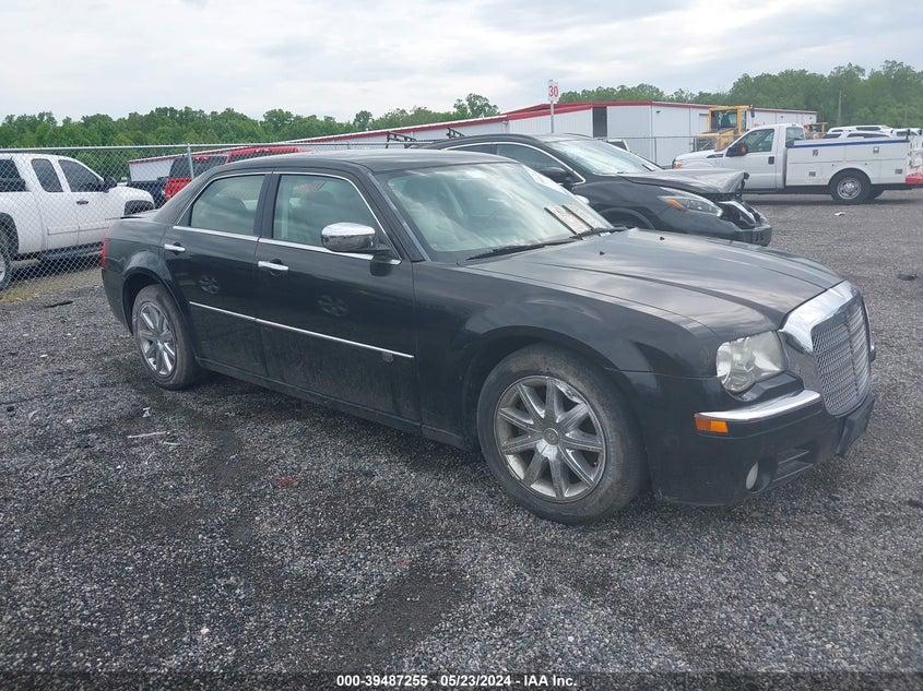 2009 Chrysler 300C Hemi VIN: 2C3KA63T39H610745 Lot: 39487255