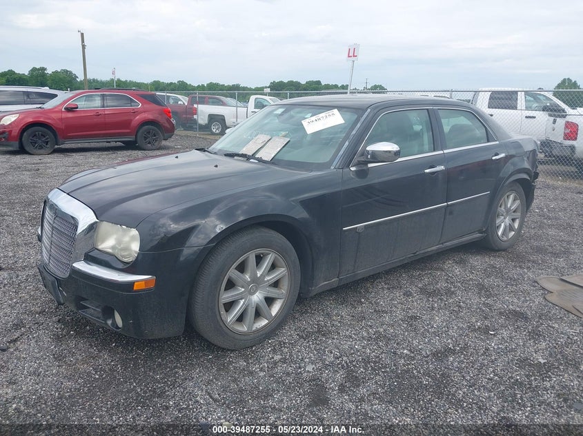2009 Chrysler 300C Hemi VIN: 2C3KA63T39H610745 Lot: 39487255