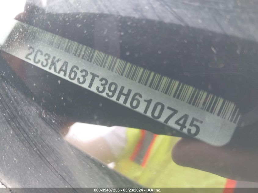 2009 Chrysler 300C Hemi VIN: 2C3KA63T39H610745 Lot: 39487255