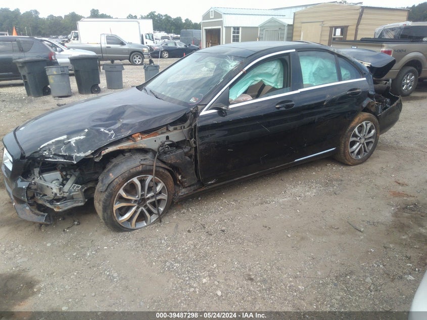 2015 Mercedes-Benz C 300 4Matic/Luxury 4Matic/Sport 4Matic VIN: 55SWF4KB5FU060816 Lot: 39487298