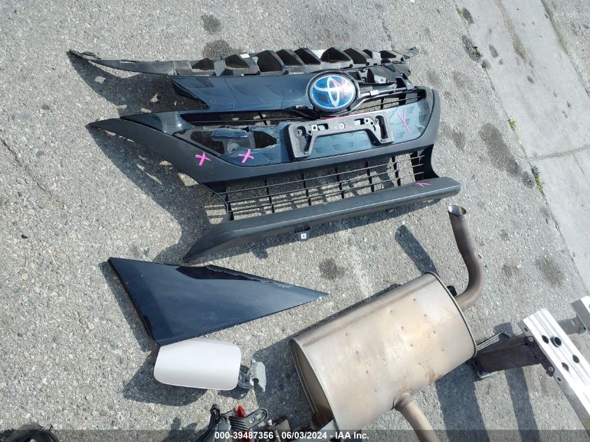 2017 Toyota Prius Prime Premium VIN: JTDKARFP6H3000674 Lot: 39487356