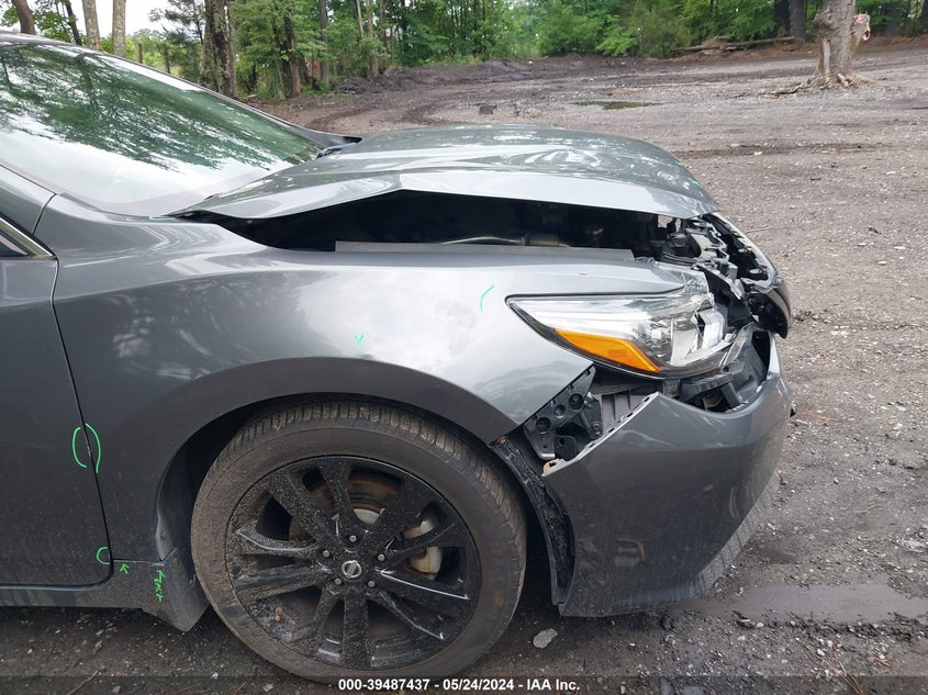 2018 Nissan Altima 2.5 Sr VIN: 1N4AL3AP5JC287852 Lot: 39487437