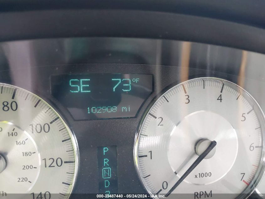 2008 Chrysler 300 Limited VIN: 2C3KA33G18H323033 Lot: 39487440