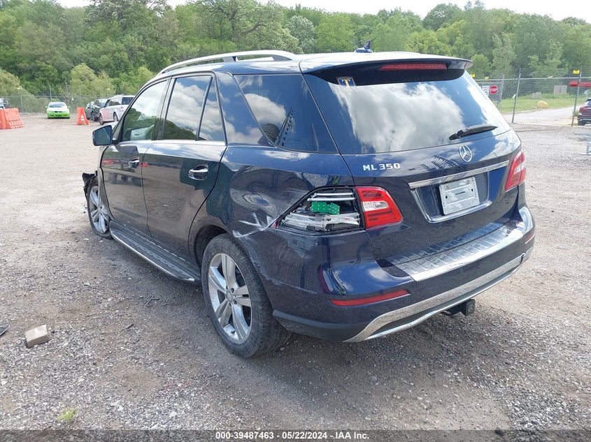 2015 Mercedes-Benz Ml 350 4Matic VIN: 4JGDA5HB1FA555524 Lot: 39487463