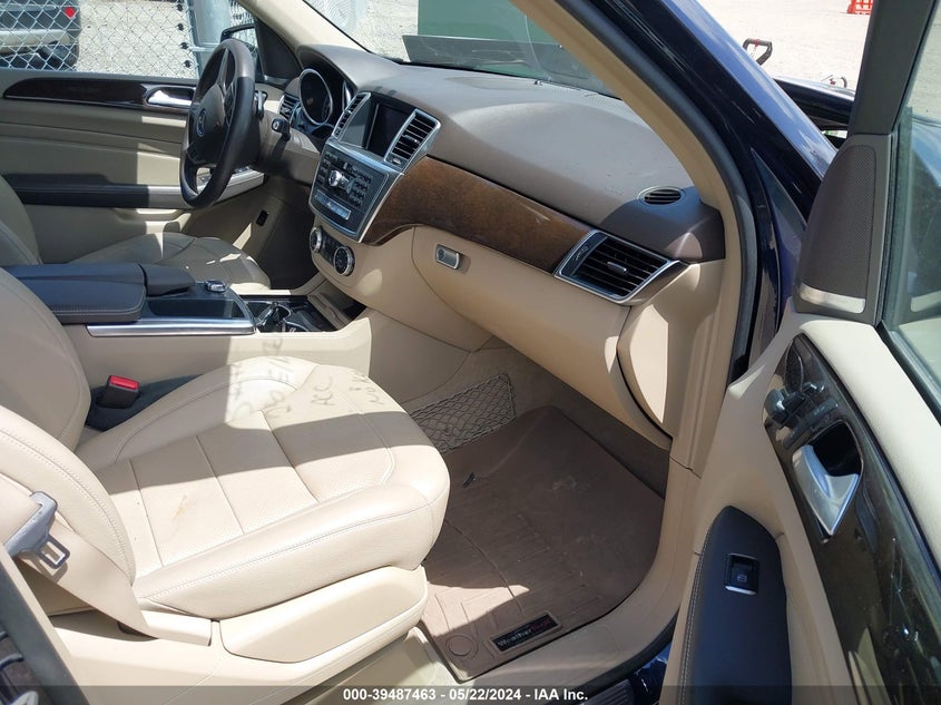 2015 Mercedes-Benz Ml 350 4Matic VIN: 4JGDA5HB1FA555524 Lot: 39487463